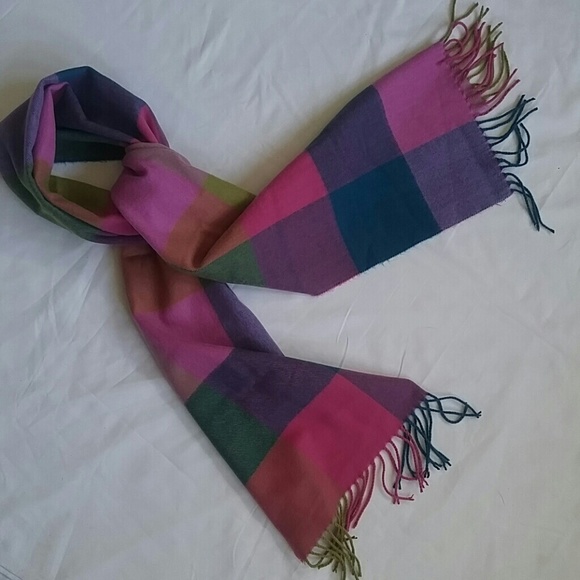 Scarf - Picture 4 of 7
